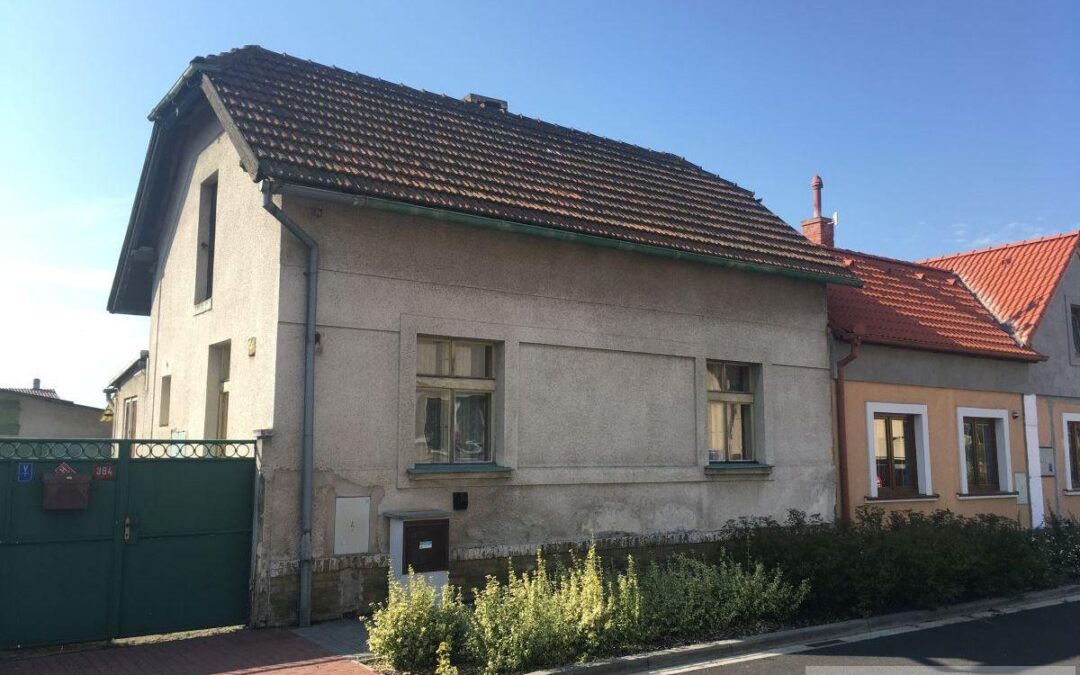 Prodej rodinného domu 3+1, Všetaty,  okres Mělník, pozemek 574 m2, 25 km od Prahy
