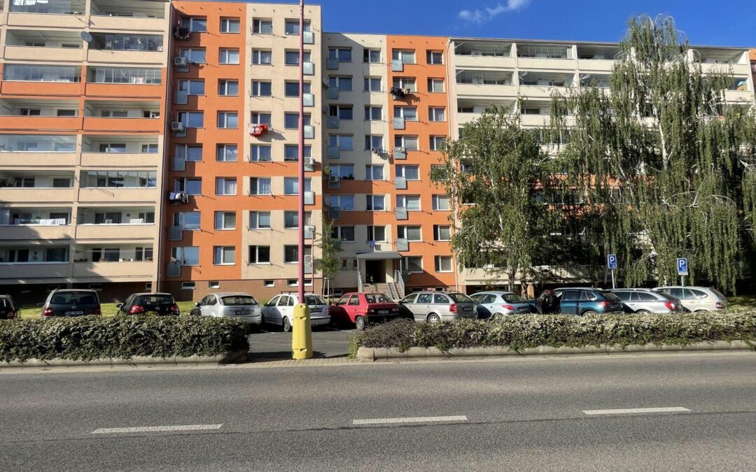 Nabízím exkluzivně k&nbsp;prodeji byt 3+1/L v&nbsp;DV celková výměra  75 m2, Na Výsluní – Neratovice.